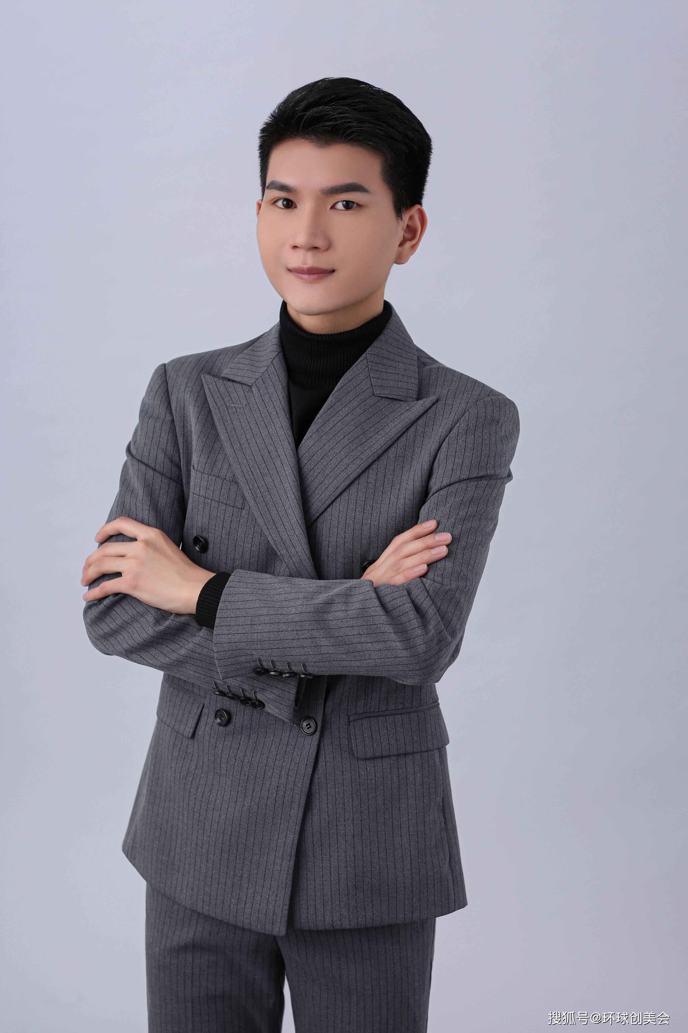 王福蓉 灯光与摄影艺术负责人